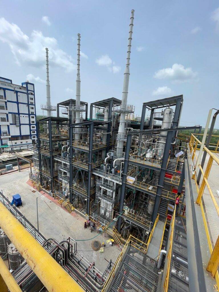 Steel platforms and process-piping arrangement