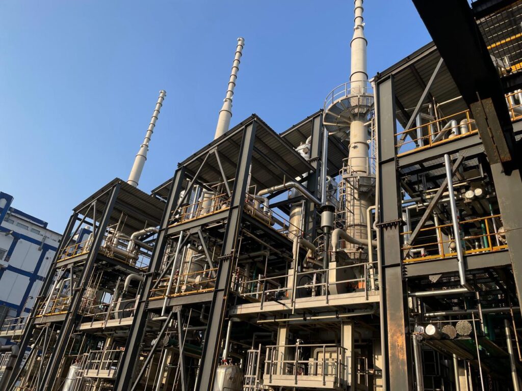 Process columns and steel access platforms